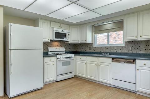 4559 Valmeyer Dr, Saint Louis, MO 63128 photo 17