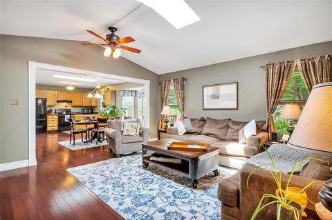 2921 White Stable Dr, O'fallon, MO 63368 photo 5
