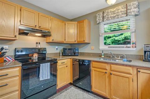 2921 White Stable Dr, O'fallon, MO 63368 photo 11