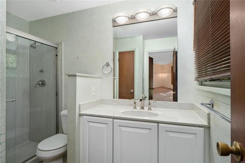 14 Williamsburg Rd, Saint Louis, MO 63141 photo 17