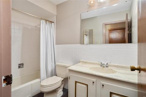 14 Williamsburg Rd, Saint Louis, MO 63141 photo 20