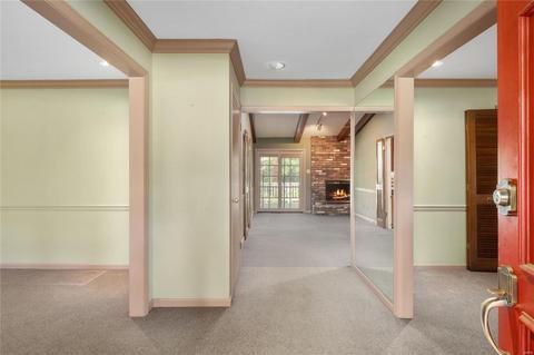14 Williamsburg Rd, Saint Louis, MO 63141 photo 4
