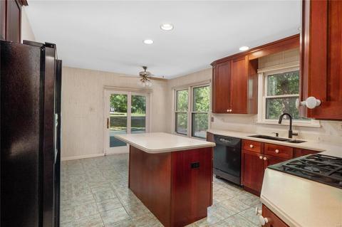 14 Williamsburg Rd, Saint Louis, MO 63141 photo 10