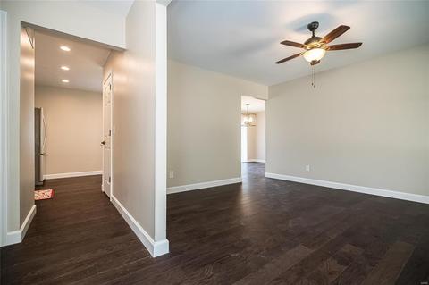 1115 Holgate Dr, Manchester, MO 63021 photo 3