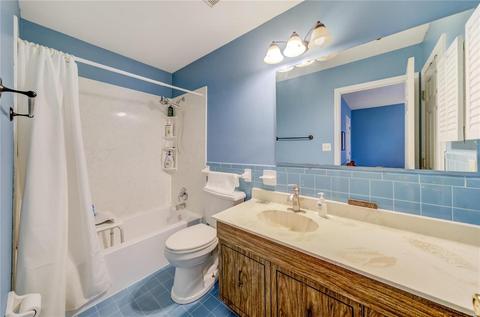 1041 Summer Tree Dr, Ballwin, MO 63011 photo 12
