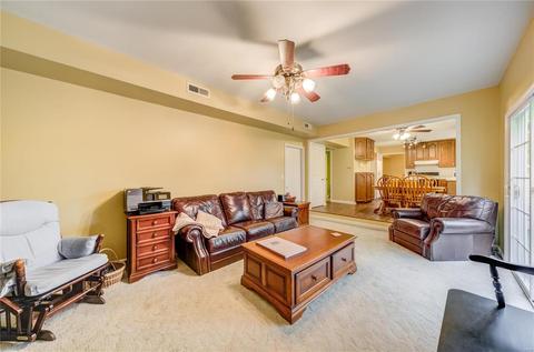 1041 Summer Tree Dr, Ballwin, MO 63011 photo 8