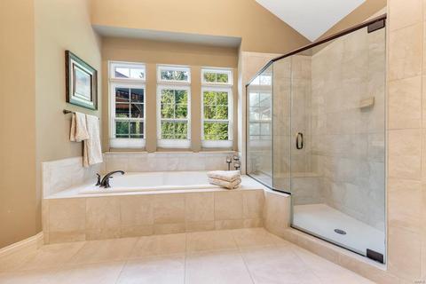 168 Point Lansing Cir, Ballwin, MO 63021 photo 36