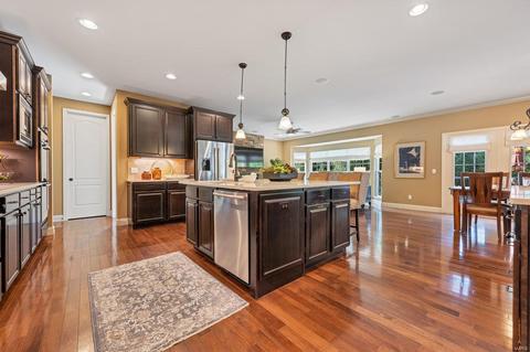 168 Point Lansing Cir, Ballwin, MO 63021 photo 21