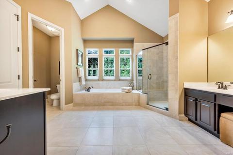 168 Point Lansing Cir, Ballwin, MO 63021 photo 34