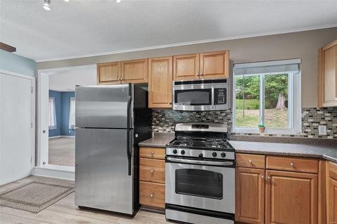 237 Ries Rd, Ballwin, MO 63021 photo 8