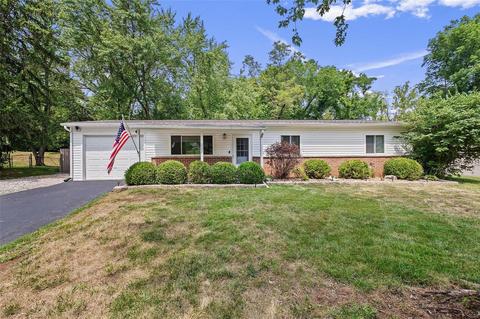 237 Ries Rd, Ballwin, MO 63021 photo 3