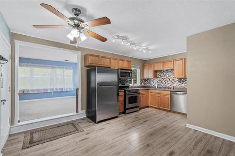237 Ries Rd, Ballwin, MO 63021 photo 10