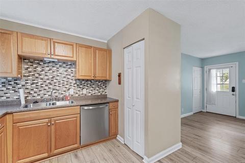 237 Ries Rd, Ballwin, MO 63021 photo 9