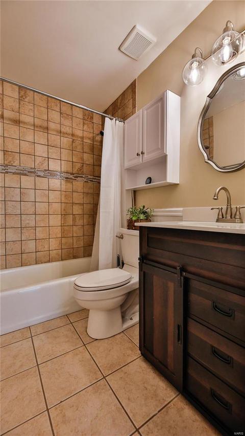 105 Baxter Acres Dr, Manchester, MO 63011 photo 12
