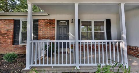105 Baxter Acres Dr, Manchester, MO 63011 photo 3