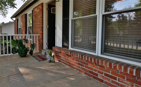 105 Baxter Acres Dr, Manchester, MO 63011 photo 4