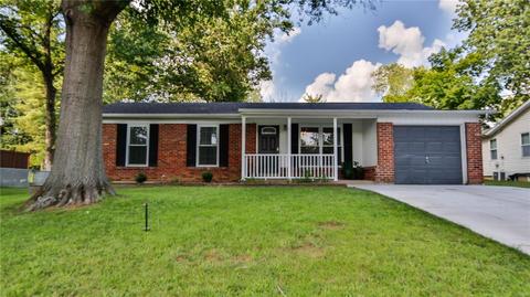 105 Baxter Acres Dr, Manchester, MO 63011 photo 1