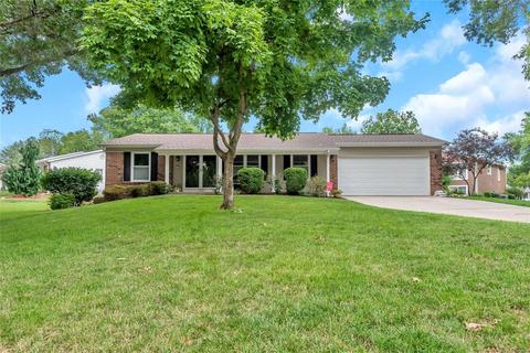920 Napoli Dr, Ballwin, MO 63021 photo 1