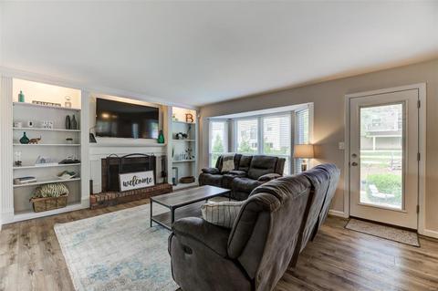 7184 Oak Stream Dr, O'fallon, MO 63368 photo 5
