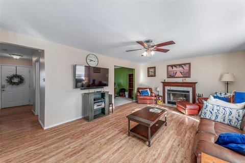 1305 Snowbird Ln, O'fallon, MO 63366 photo 9