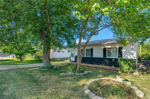 116 Solley Dr, Ballwin, MO 63021 photo 3