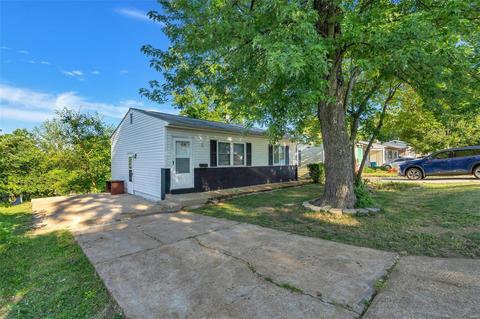 116 Solley Dr, Ballwin, MO 63021 photo 4
