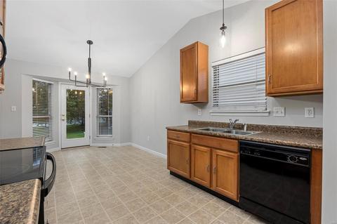972 Tilestone Dr, O'fallon, MO 63366 photo 18