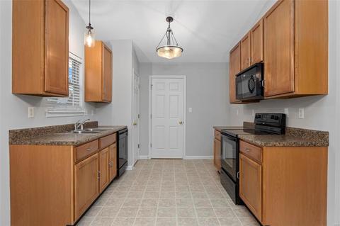 972 Tilestone Dr, O'fallon, MO 63366 photo 16