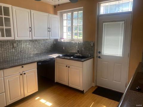 3700 Oakmount Ave, Saint Louis, MO 63121 photo 9