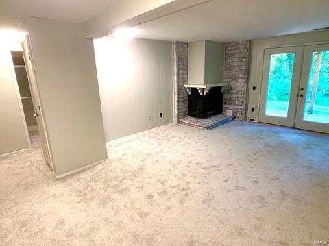 842 Conestoga Dr, Manchester, MO 63021 photo 6