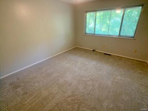842 Conestoga Dr, Manchester, MO 63021 photo 7
