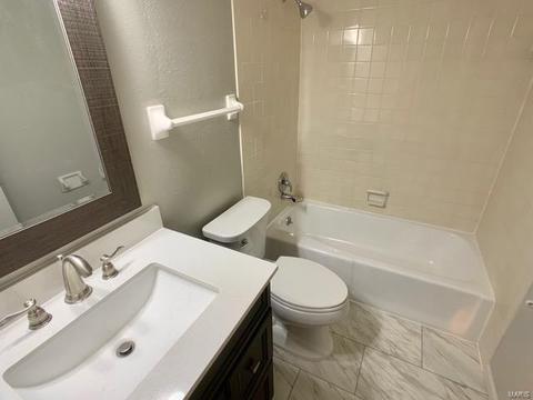 842 Conestoga Dr, Manchester, MO 63021 photo 12
