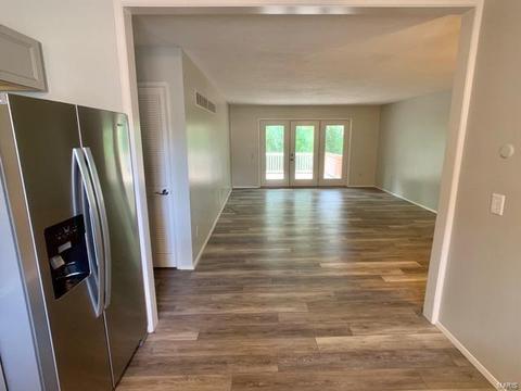842 Conestoga Dr, Manchester, MO 63021 photo 4