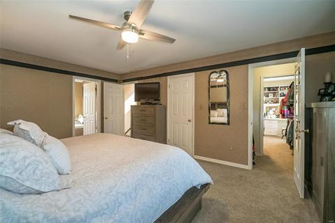 1711 Warmington Ct, Ballwin, MO 63021 photo 38
