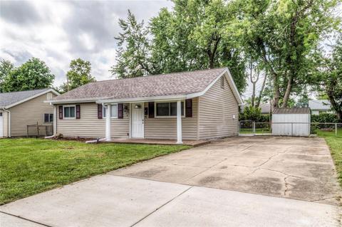 414 Prince David Dr, O'fallon, MO 63366 photo 2
