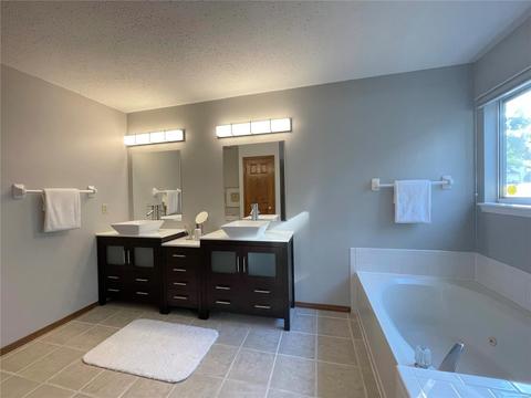 1024 Oak Glen Cir, Ballwin, MO 63021 photo 18