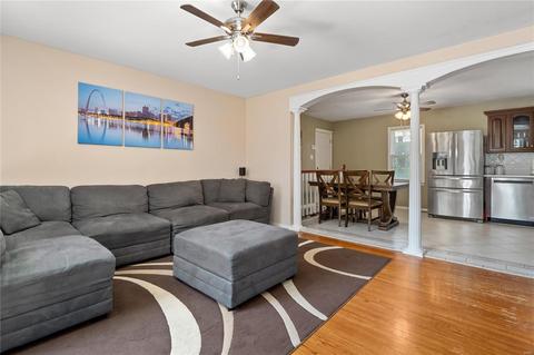 625 Nancy Dr, Saint Charles, MO 63301 photo 2