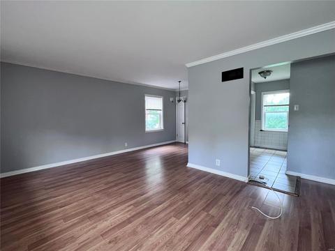 8539 Appleton Dr, Saint Louis, MO 63132 photo 4