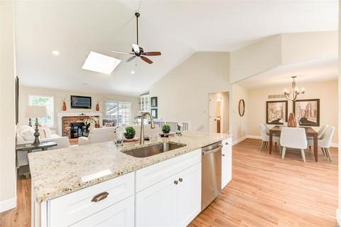 705 Fox Briar Ln, Ballwin, MO 63021 photo 8
