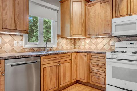 128 Tartan Green Blvd, Ellisville, MO 63021 photo 4