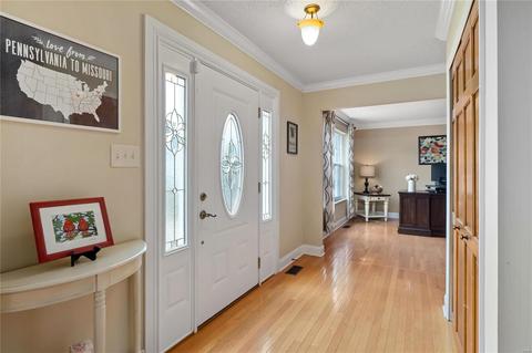 9 Democracy Cir, O'fallon, MO 63368 photo 2