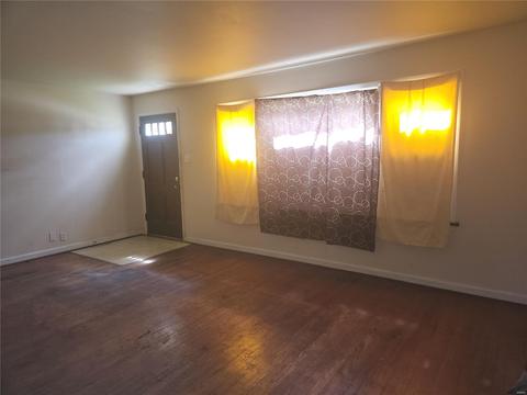 6301 Everett Dr, Saint Louis, MO 63134 photo 5