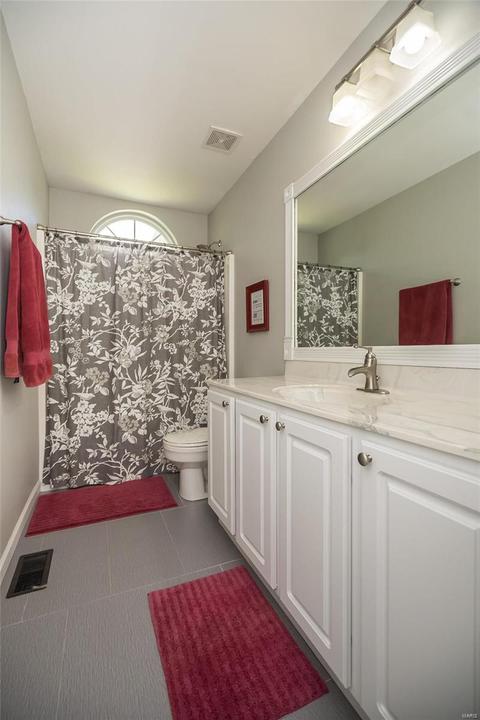 2707 Post Meadows Dr, O'fallon, MO 63368 photo 10