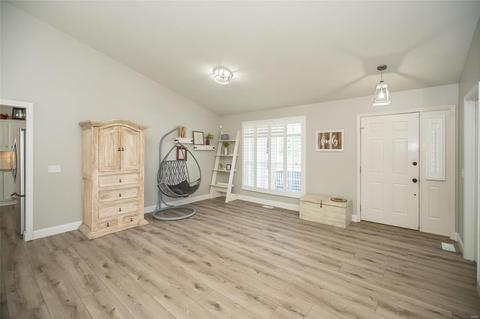 2707 Post Meadows Dr, O'fallon, MO 63368 photo 9