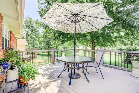 435 Breezewood Dr, Ballwin, MO 63011 photo 21