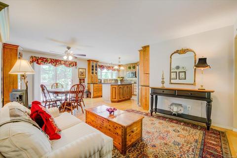435 Breezewood Dr, Ballwin, MO 63011 photo 8