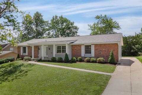 315 Wildbrier Dr, Ballwin, MO 63011 photo 1