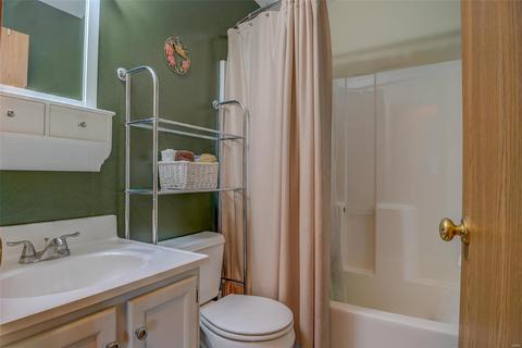 24 Jacqueline Cir, O'fallon, MO 63368 photo 7