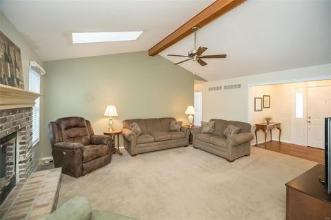 1474 Chambers Dr, O'fallon, MO 63366 photo 5