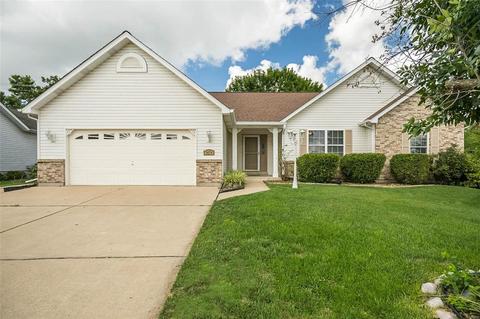1474 Chambers Dr, O'fallon, MO 63366 photo 1